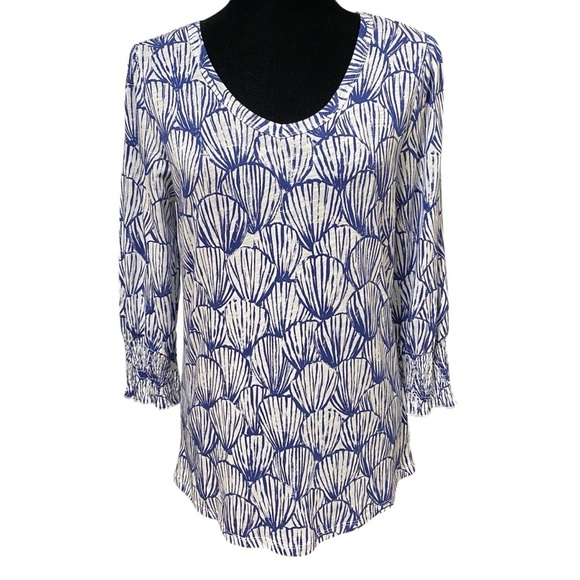 FDJ Seashell Print V-Neck Top Navy White Smocked Cuff Lightweight Blouse Small - Picture 5 of 10